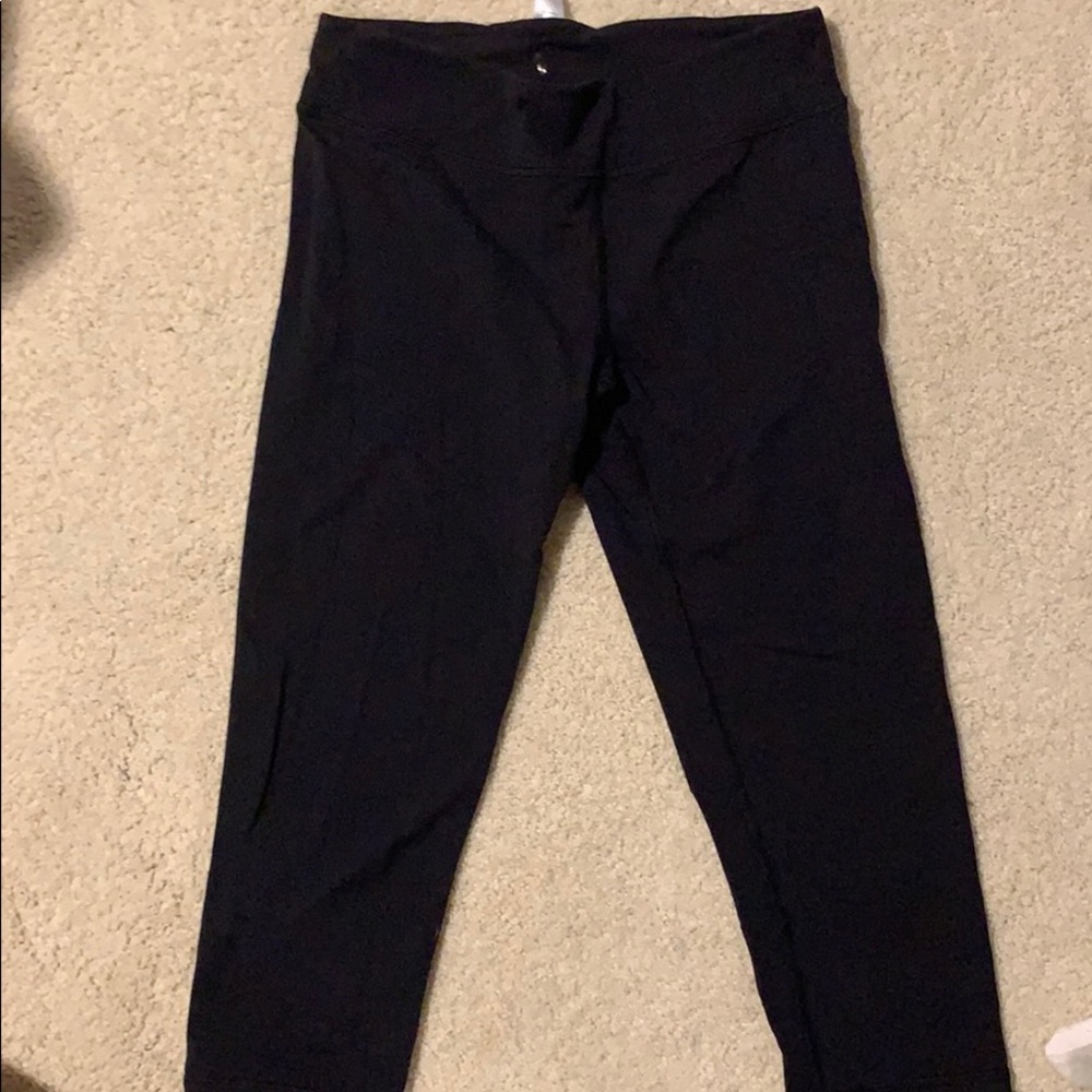 Black Ivivva leggings